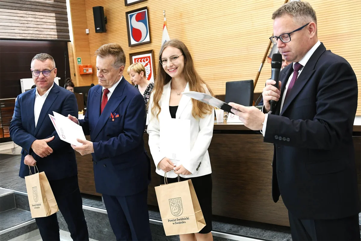 Stypendia Starosty Powiatu Świdnickiego
