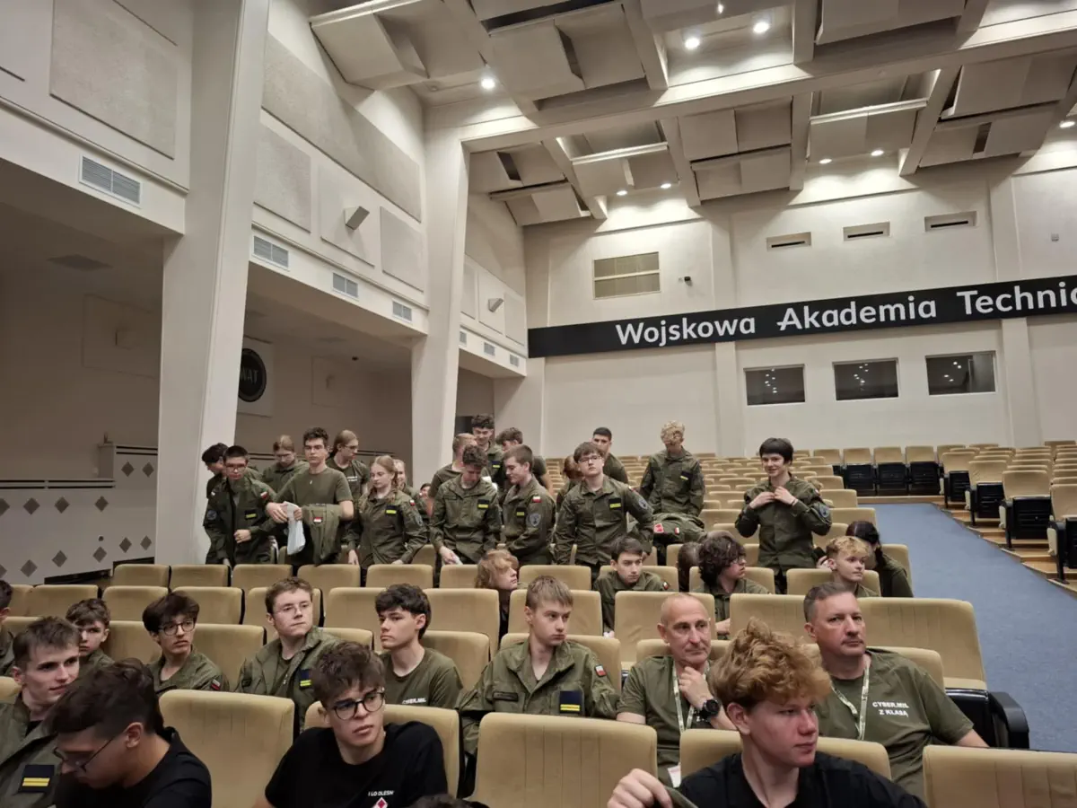 Letni obóz cyberbezpieczeństwa